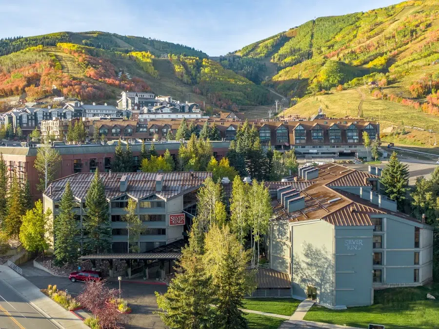 All Seasons Resort Lodging at Silver King
